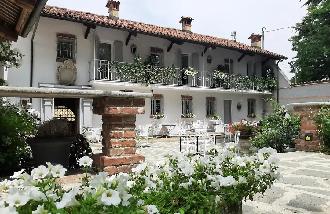 ANTICA VILLA - Guest House&Hammam - Servizi come un Hotel a Cuneo-1